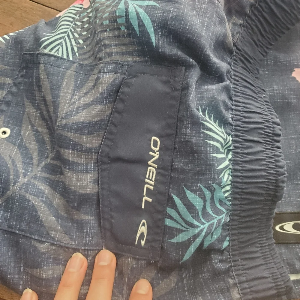 O'Neill Navy Floral Board Shorts Swimming Shorts Size Small